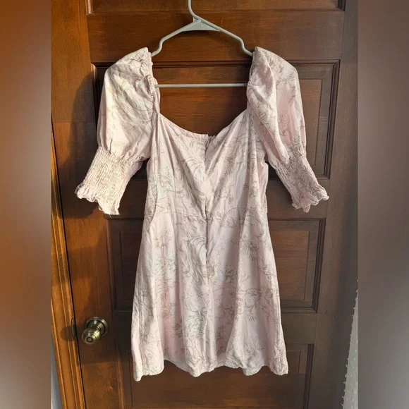 Francesca’s Mi Ami Pink Floral Smocked Sleeve Linen Mini Dress - Picture 5 of 7